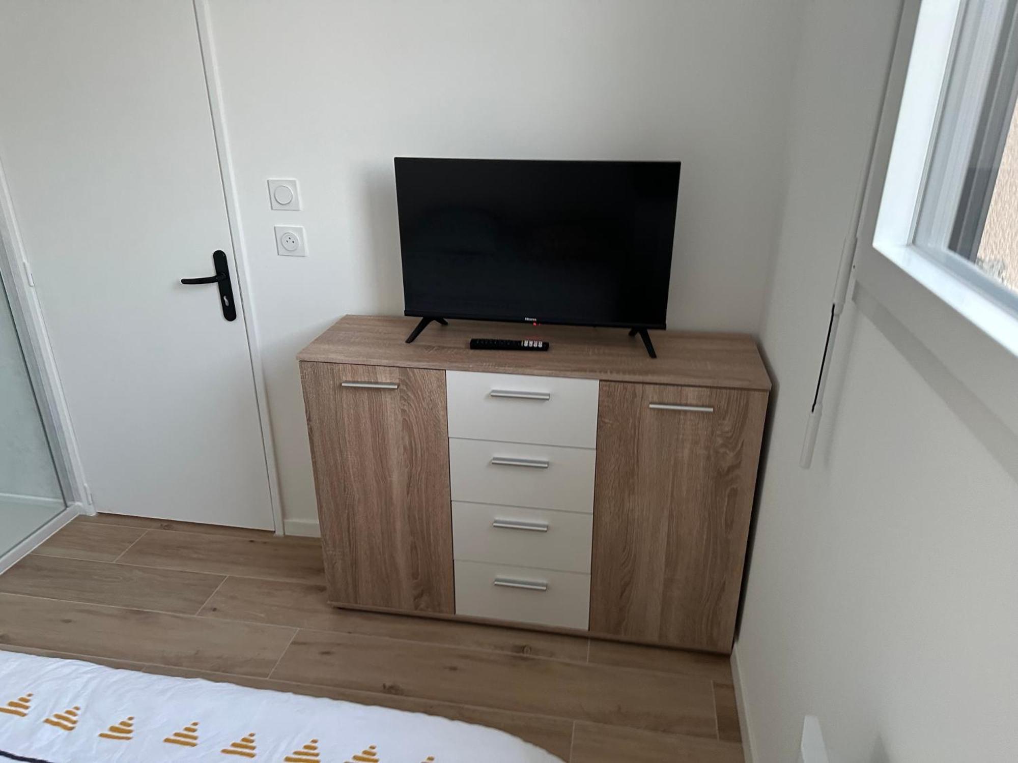Apartment Flat *